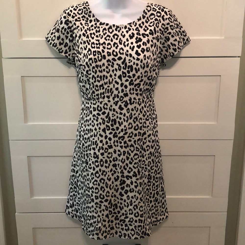 🌻Old Navy Leopard print dress🌻
